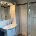 Tdy Tla Housing & Guest Apartament Reichenbach